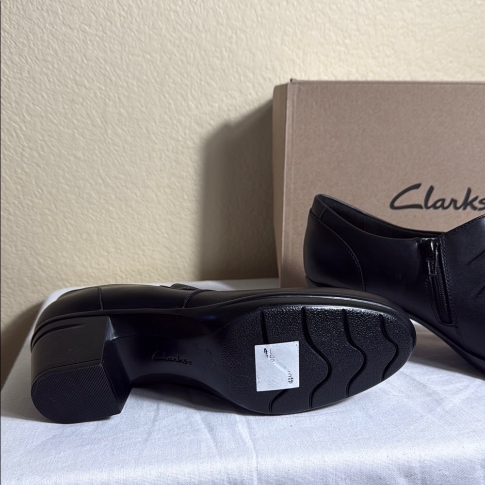 Clarks Black Heels Elegant Design Emslie Willa - Picture 4 of 5